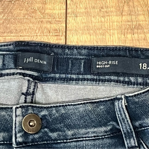 J. Jill Denim Jeans Size 18 Petite High Rise Boot Cut Medium Wash Blue Whiskered - Picture 5 of 13